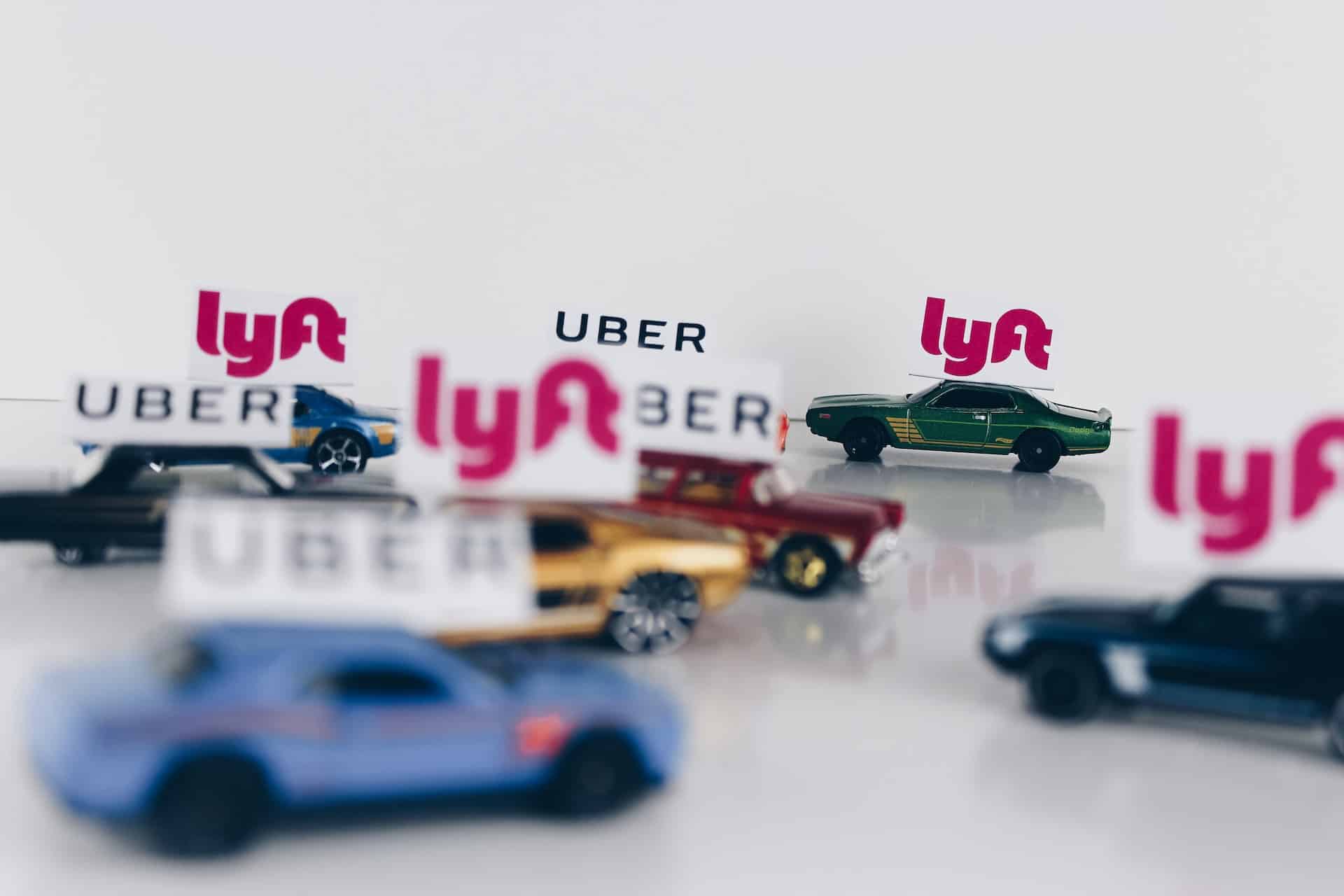 uber and lyft ride sharing cars
